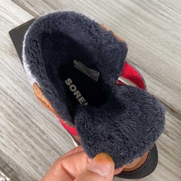 NWT Sorel Whitney Strap Boot - Picture 4 of 6